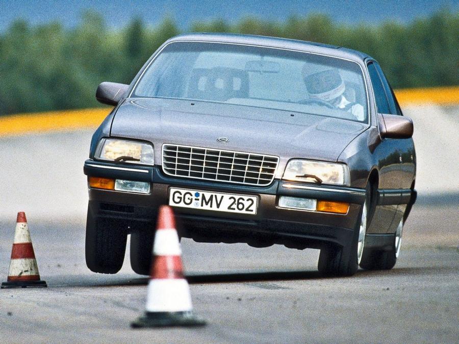  Opel Senator 1987 года  (фото 17 из 25)